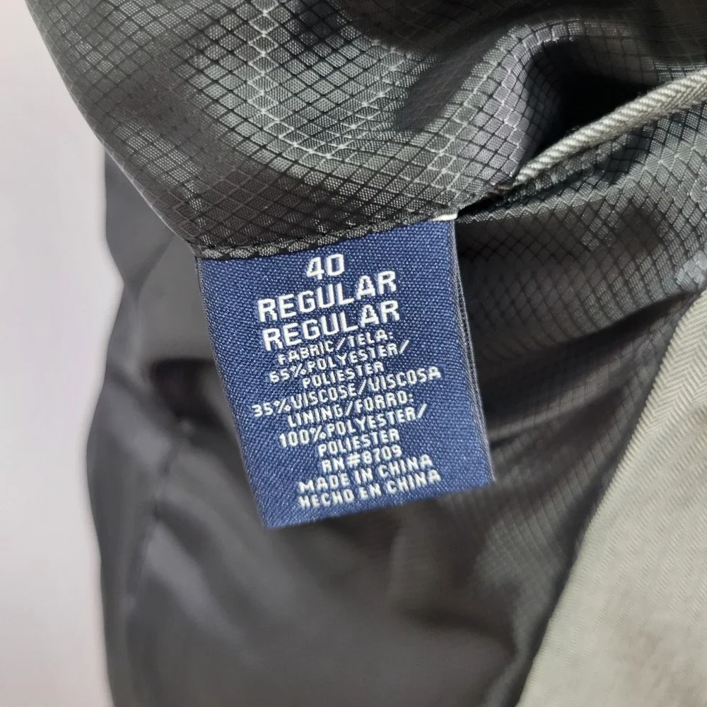 Stafford Essentials Men's Sport Coat‎ Blazer Three Button Gray Herringbone 40R